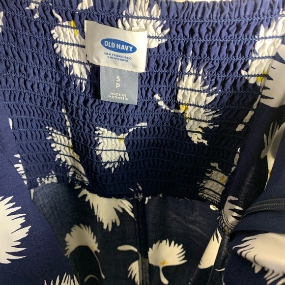 Floral Sundress Navy Blue Sz S Smocked Fit Flare
Tank Dress Feminine - Picture 7 of 11